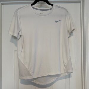 Nike Women's White and Gray Short Sleeve Tee